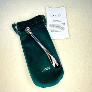 New La Mer The Face Massage Tool.